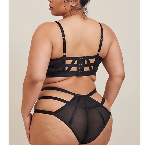 TORRID NWT CUT OUT STRAPPY LONGLINE BRA & PANTY - Picture 2 of 9